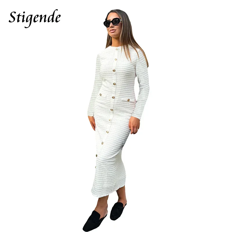 Vintage Hollow Out Long Sleeve Slim Fit Dress Women Elegant O-Neck Bodycon Pencil Dress Button Decoration