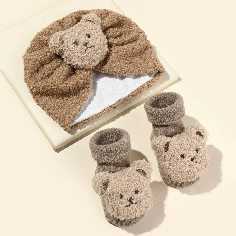 

0-1 Years Baby Turban Hat with Anti-slip Socks for Kids Baby Winter Cartoon Bear Plush Hats and First Walker Socks Set Thick