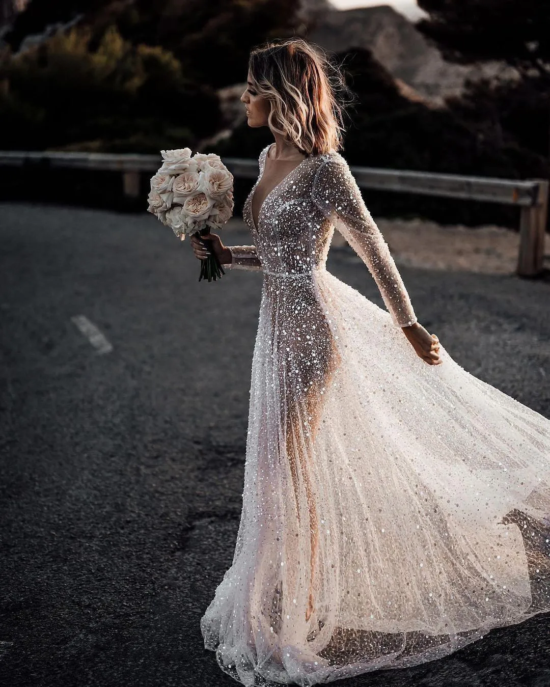 

Beach V Neck Long Sleeve Wedding Dresses for Bride 2025 Sparkly Sequin Pearls A Line Illusion Bridal Dresses Boho
