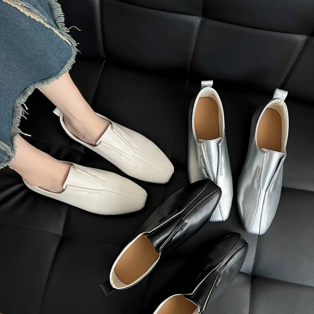 Zapatos planos cómodos de piel de oveja para mujer, zapatos sencillos de color beige plateado, mocasines suaves auténticos con punta cuadrada para primavera y otoño
