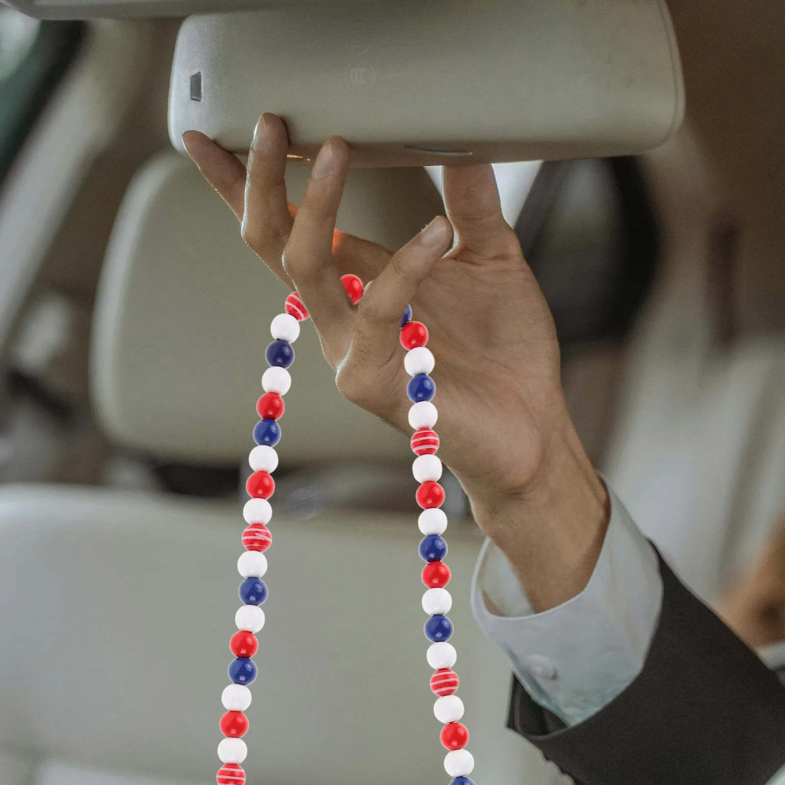 

2Pcs Wood Bead Garland Independence Day Patriotic Decoration Hanging Gnome Charm Farmhouse Rustic Beads Wall Hanging