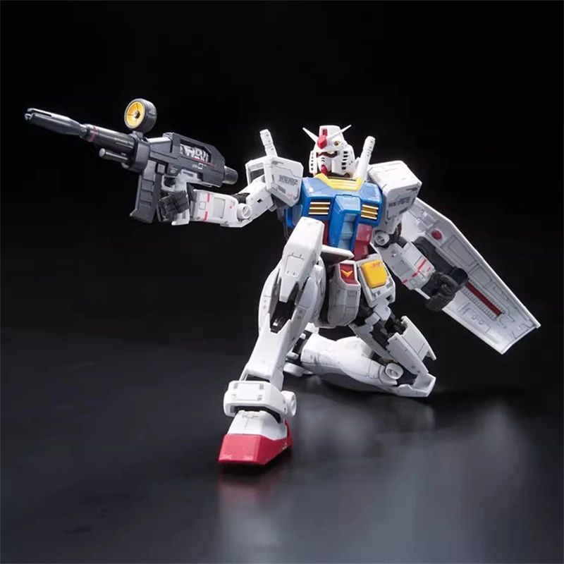 Bandai Mobile Suit Gundam Model Amuro Ray RG RX-78-2 Figure Robot DIY Assembly Toy Animation Collection Ornament Christmas Gift