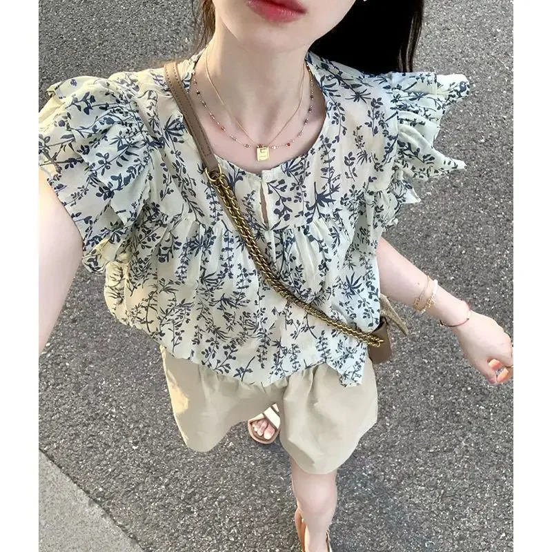 

Women's Age-reducing Floral Small Flying Sleeve Top New Style Loose Shirt Cute Chiffon T-shirt Summer Korean Version