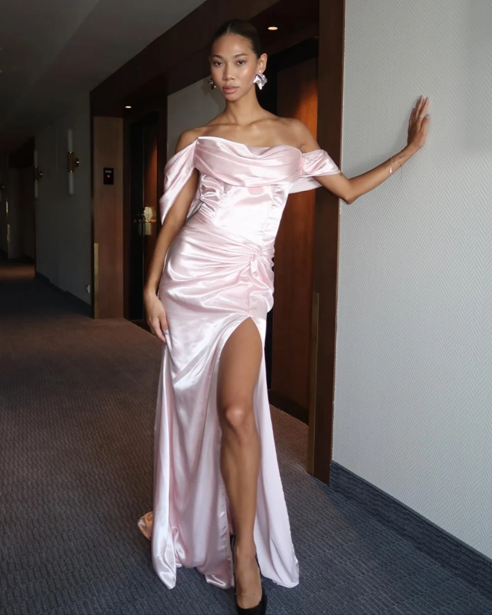 

Customized High Quality Classic Charmeuse Ruched Mermaid Off-the-shoulder Long Dresses Bespoke Occasion Dresses Sizes Available