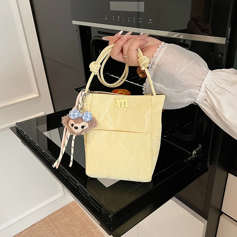 

Luxury 2025 Convertible Shoulder Bag Women Pebbled Leather Multi-Scene Essentials Euro-Chic Artisanal Commuter Crossbody