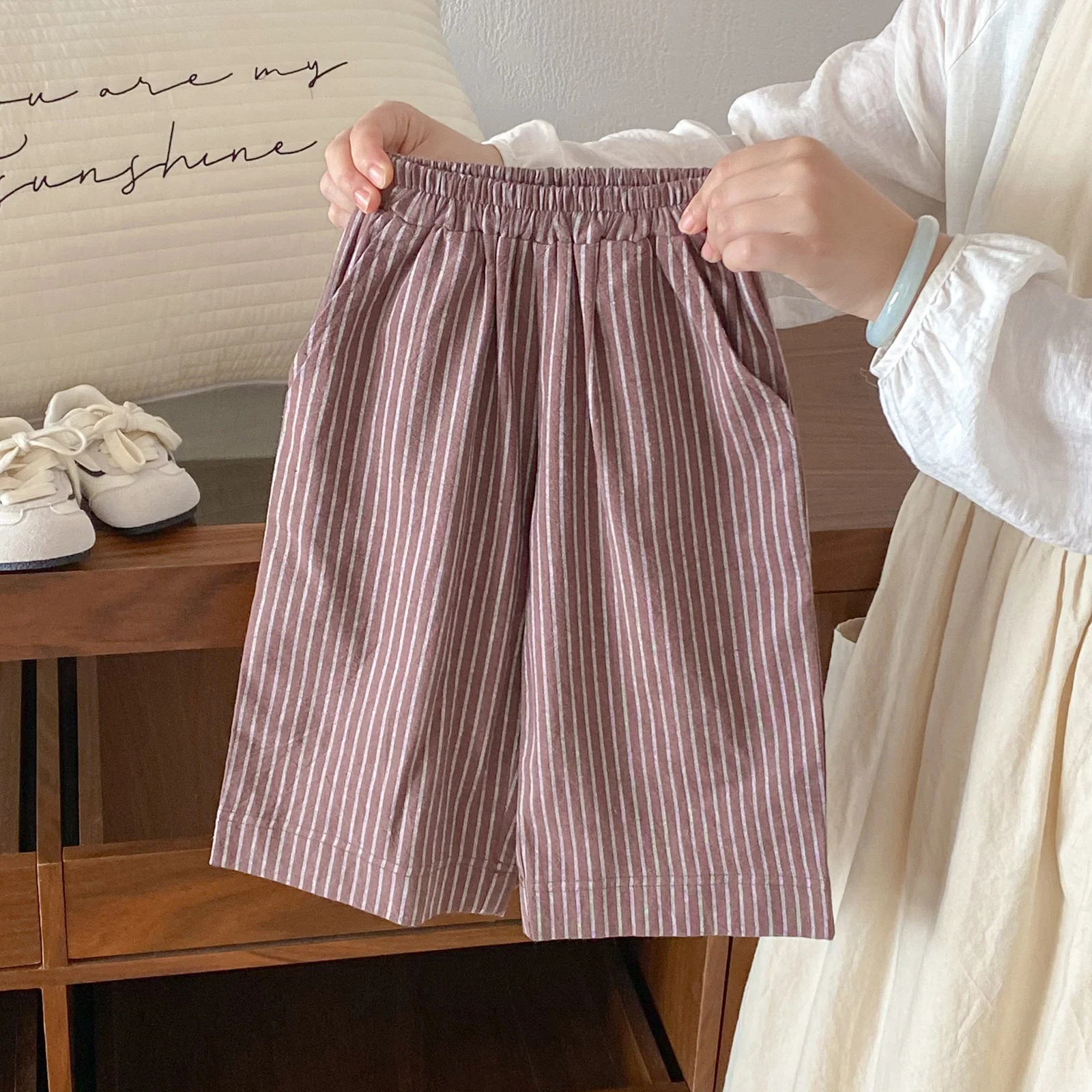Leinen-Baumwoll-Streifenhosen für Jungen und Mädchen, Kinderkleidung für Herbst und Frühling, lockere, lässige Haremshosen für Jungen, lange Hosen für Kinder von 1-7 Jahren. – Detail 9