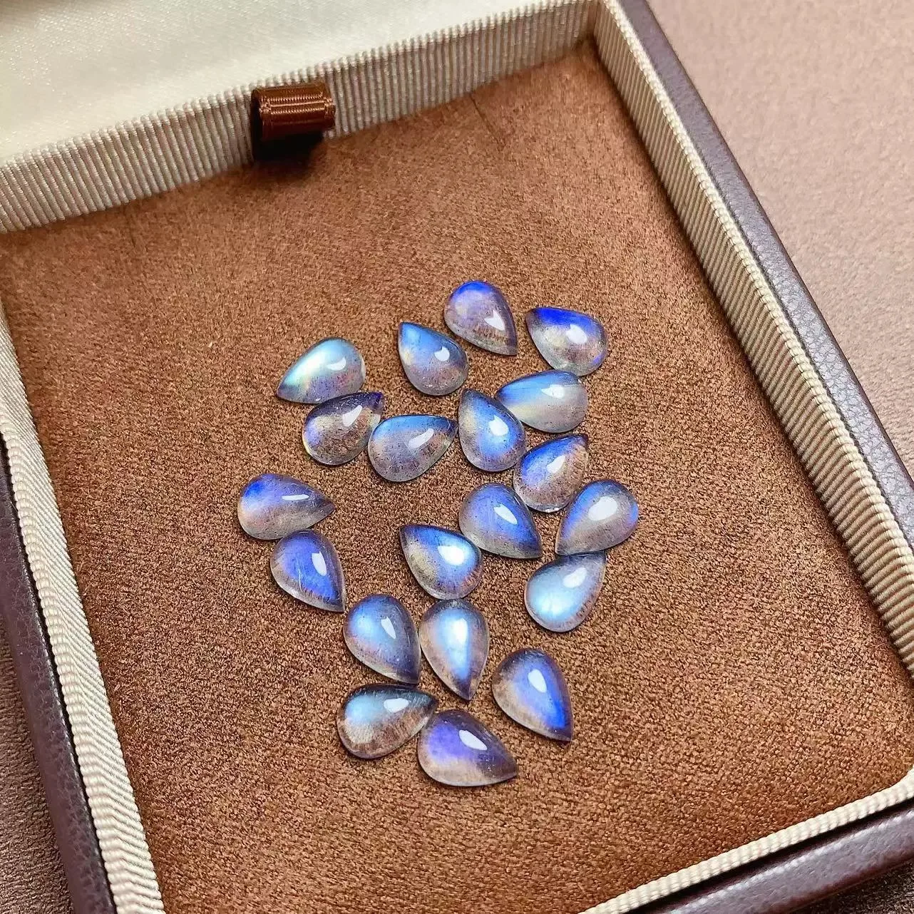 Natural Blue Fire Labradorite Pear Shape Cabochon Stones Polished Loose Gemstones Size 6x8mm For Jewelry Making