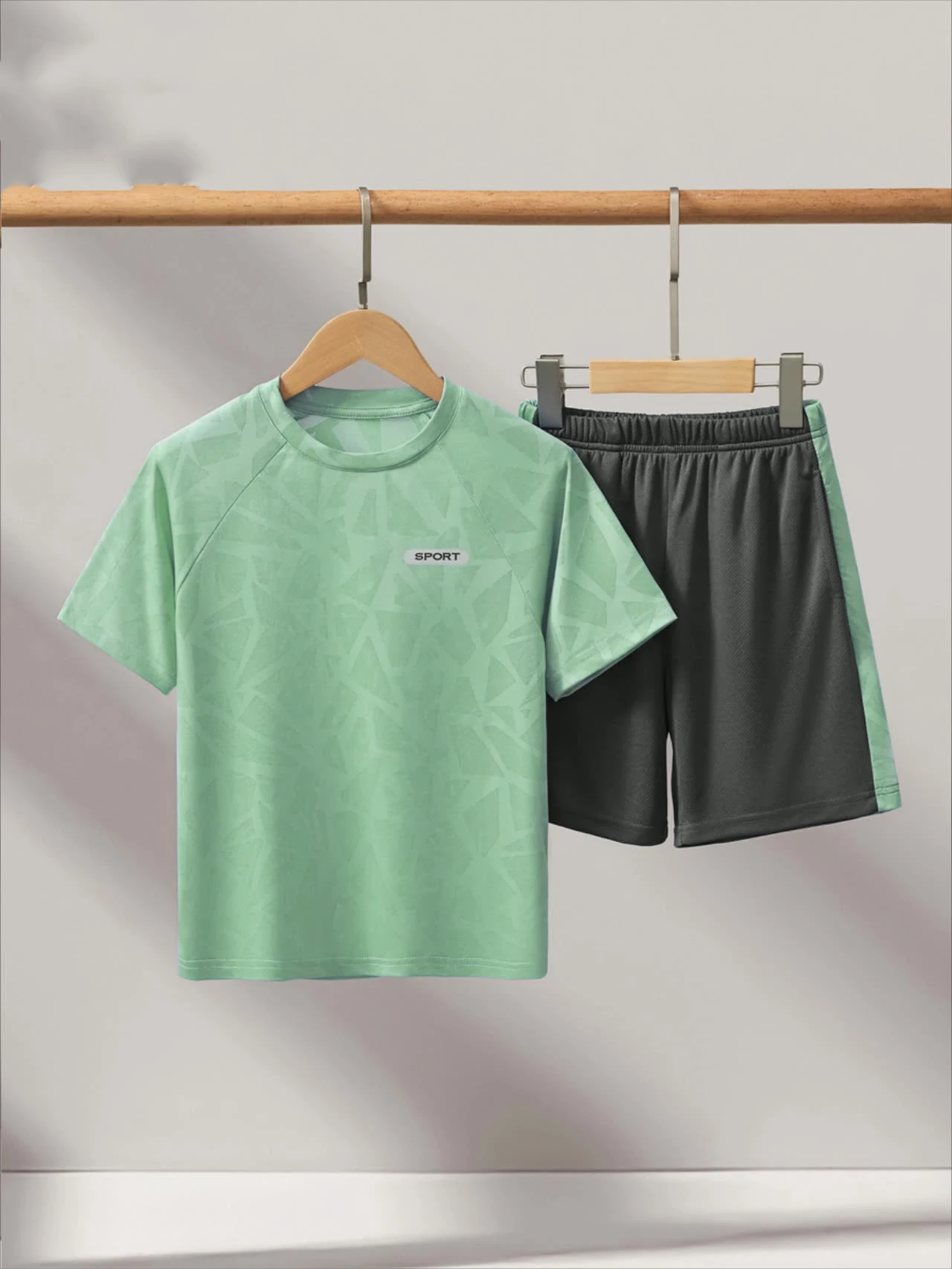 

Children's Sports Suit O-neck Short Sleeved Elastic Waist Shorts Comfortable Breathable Quick Drying Clothes Summer Sportswear