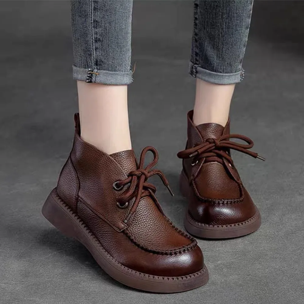 Leather Retro Ankle Boots Autumn Winter Lace Up High Top Women's Shoes Warm and Plush Short Boots Casual Non Slip Leather Shoes
