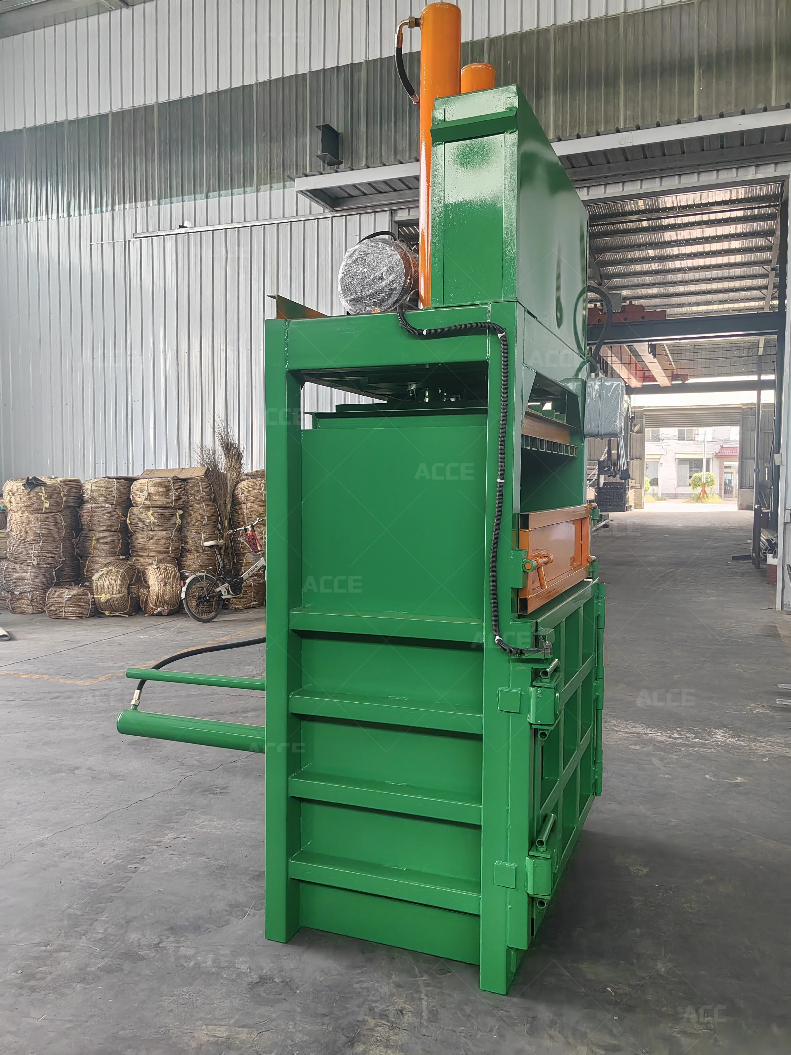 Presse vertical do triturador do metal da sucata de ACCE VANER para o ferro do pneu do carro da lata de alumínio do cartão