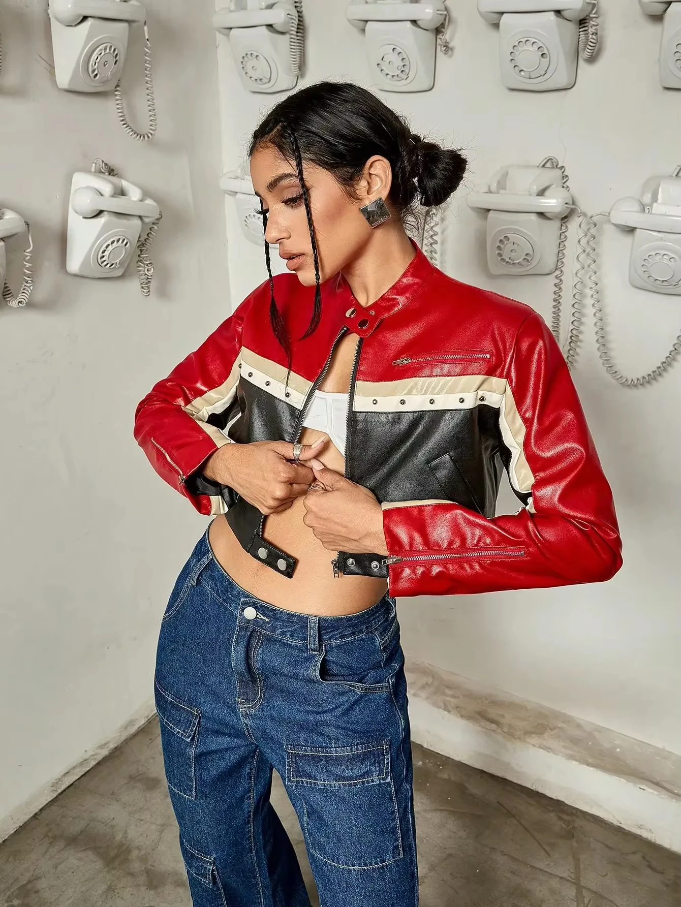 

Women Jacket Fashion Punk Bikercor Colorblock Zipper Studded Detail Crop PU Leather Moto Jacket Y2K Short Outerwear for Female