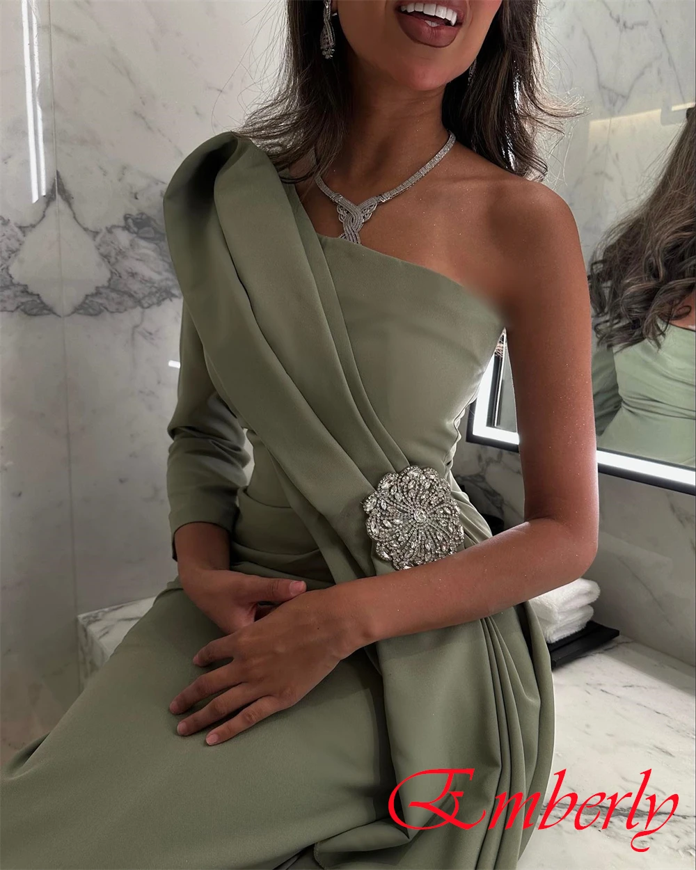 Abito da sera classico personalizzato con maniche lunghe monospalla Abiti da festa di alta qualità Abiti per occasioni speciali di moda