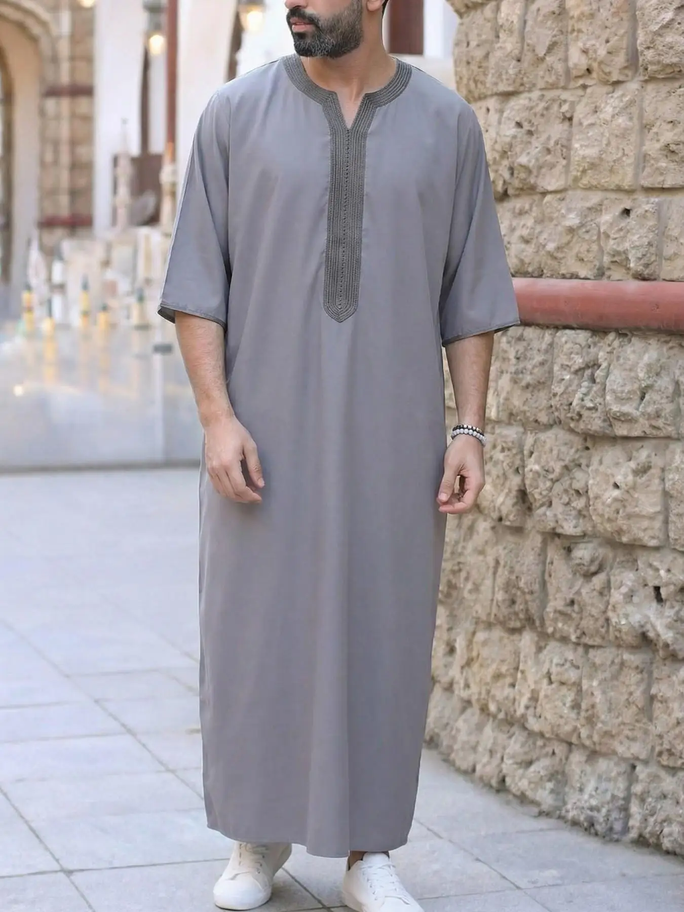 Jubah Panjang Pria Muslim Timur Tengah Afrika Bordir Pakaian Tradisional Islami Gaya Etnik untuk Pria