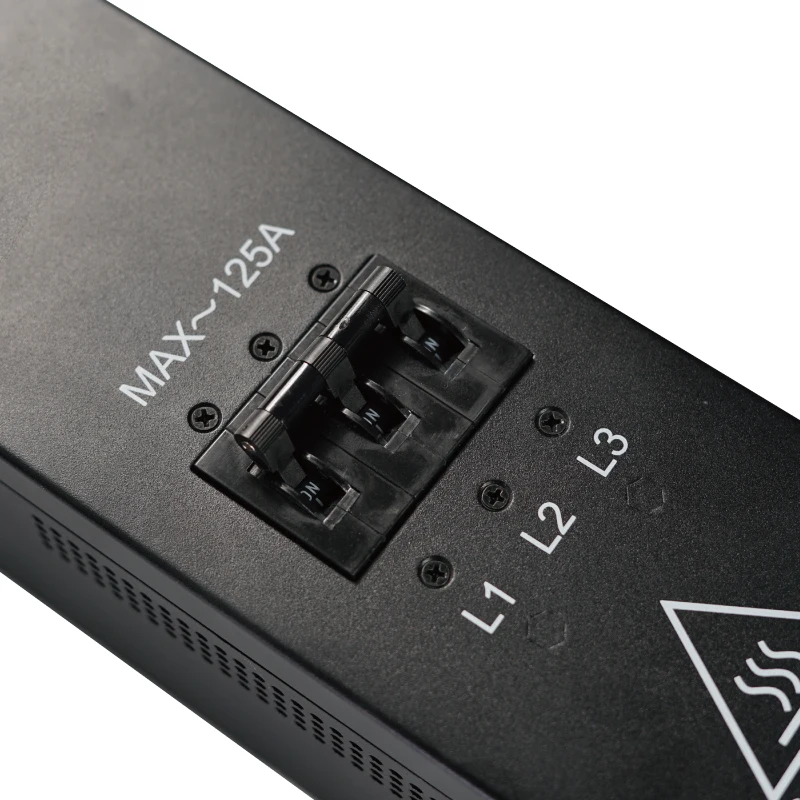 380V 415V 480V Drie Fase 125A 90kw Meter IEC C19 Outlets High Power Rack Type Intelligente PDU