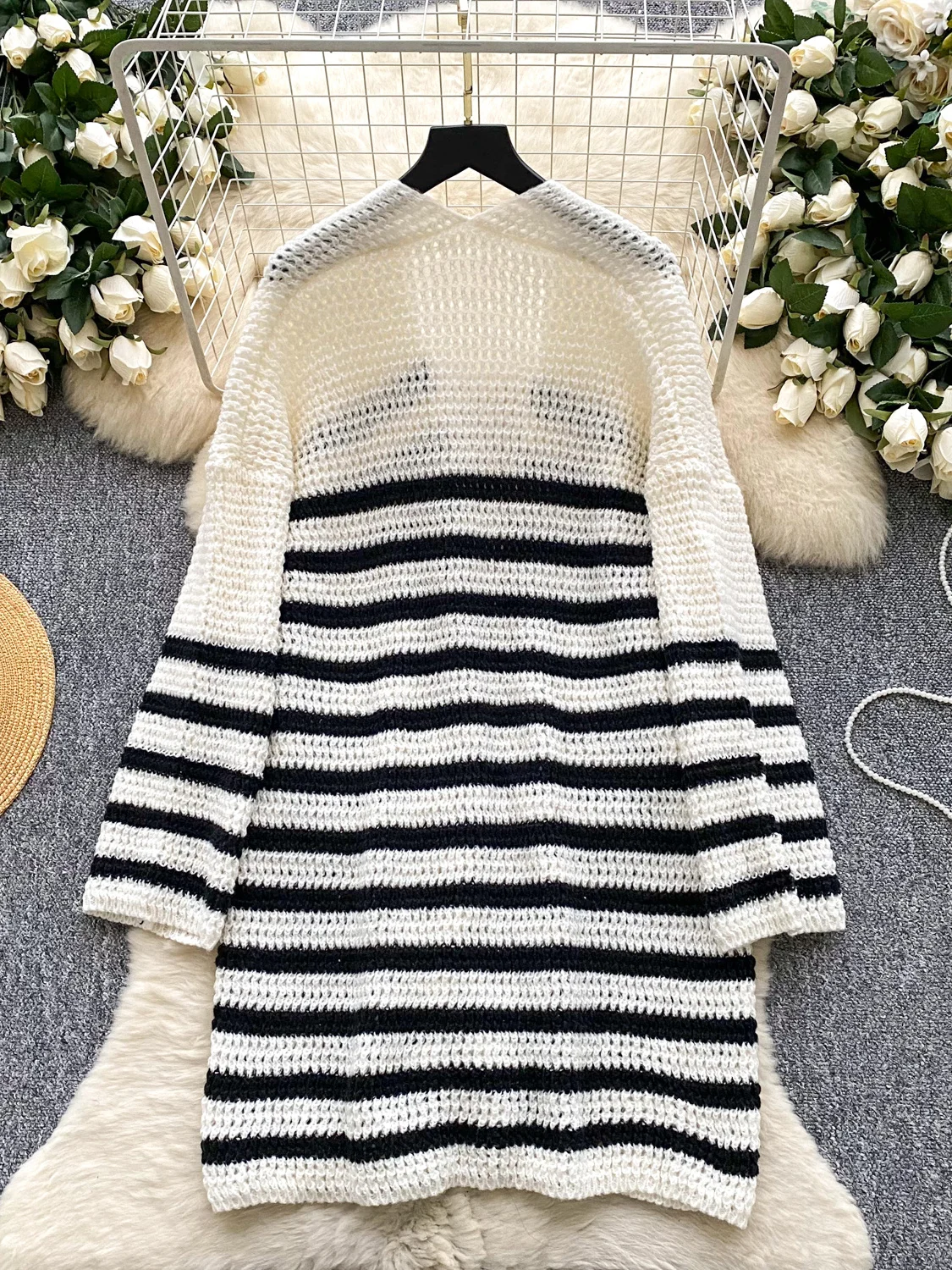 كارديجان نسائي مفتوح بنمط كوري مخطط، تصميم فضفاض متعدد الاستخدامات، ملابس خارجية عصرية متوسطة الطول