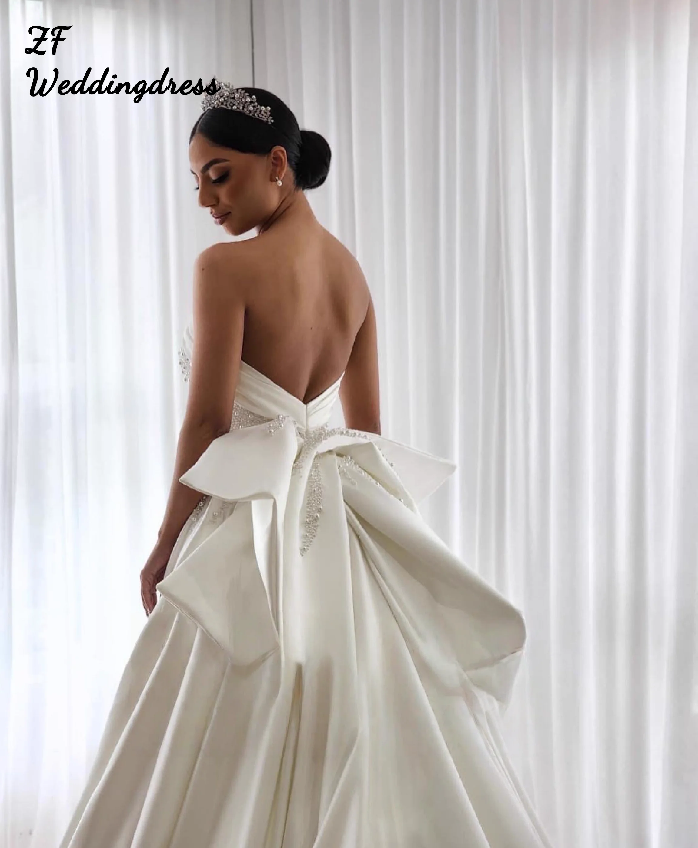 Customized wedding dress for brides, retro satin pearl strapless, fishtail, long trailing, detachable two-piece wedding evening