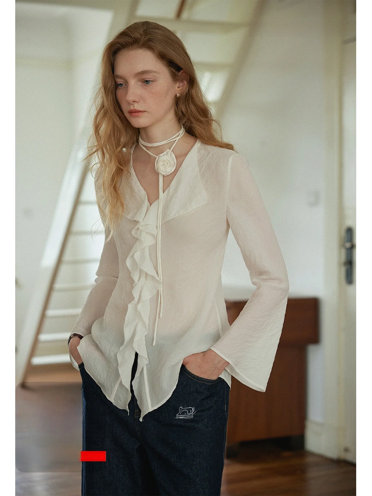 

Nice People 2025SS Romantic Lace Collar Small Rose Transparent Bell Sve irt Textured Copper Ammonia Silk Commute Sle S...