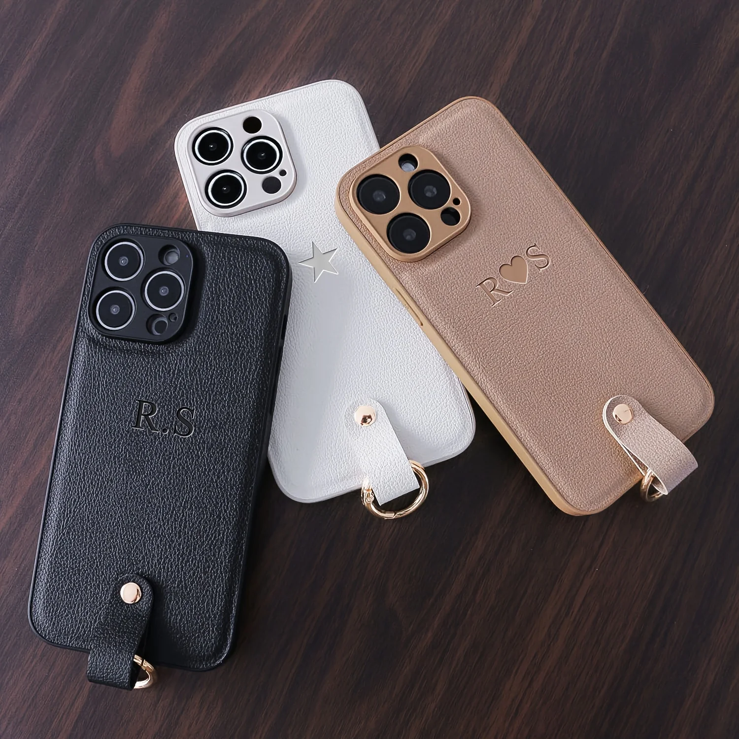 Personalisierte Handyhülle mit Initialen und Namen für iPhone 18 16 15 14 13 12 11 Pro Max, mit Lanyard-Schnalle, Geschenk, Luxus-Hülle 14 15 16 Plus – Detail 1