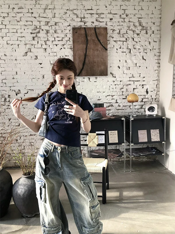 Retro American Blue ort Sve Slim Fit T-irt for Women Summer 2025 New Sle Hot Girl ort Length Cotton round Ne Top