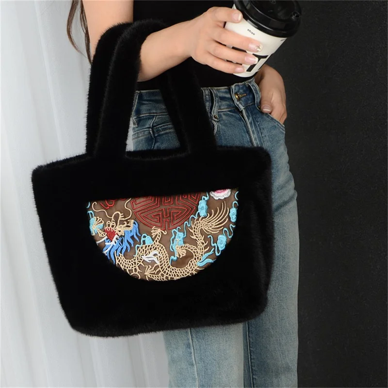 Winter Women's Artificial Fur Handbag Plush Retro Large Capacity One Shoulder Designer Women's Embroidered Black Handbag