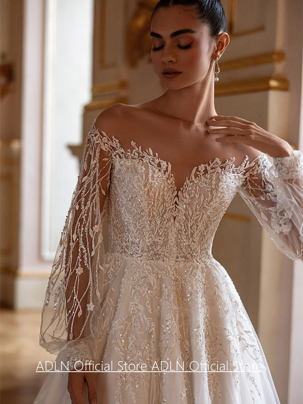 Abito da sposa Abiti da sposa Personalizzato maniche lunghe trasparenti scintillanti perline applique Sweep Train Abito da sposa per la sposa