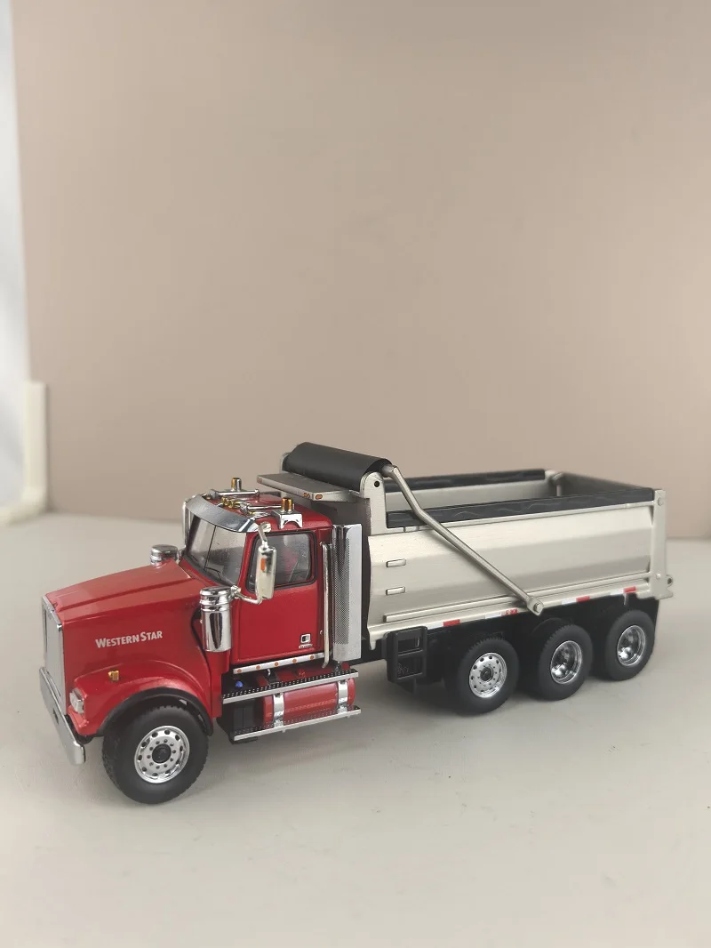 Moulé sous pression 1:50 échelle DM American Western Star 4900 SF Tandem camion 71067 modèle de voiture jouet à collectionner cadeau Souvenir affichage ornement