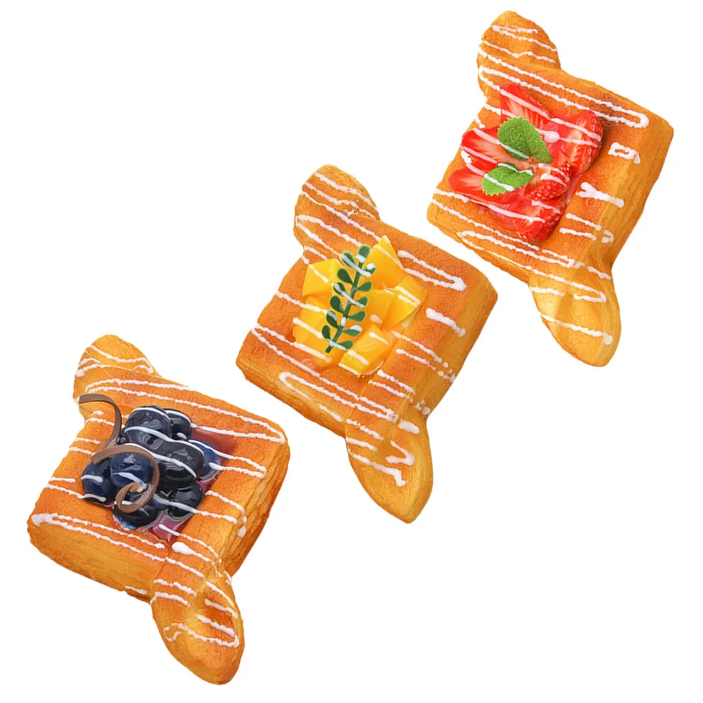 3 Pcs Realistic Bread Model Prop Artificial Food Toy Vivid Bakery Decoration Strawberry Blueberry Mango Simulated nament