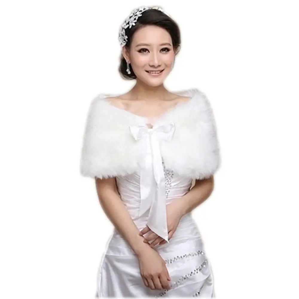 Winter Cape White Fur Shawl Wedding Accessories Elegant Bridal Wrap Women Wedding Jackets Soft Cape Imitation Fur