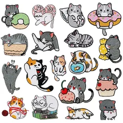 Hot Sale Patch Love Cat Stickers Iron on Patches for Clothing Sewing Embroidery Fusible Applique Animal Badge Decoration Stripes