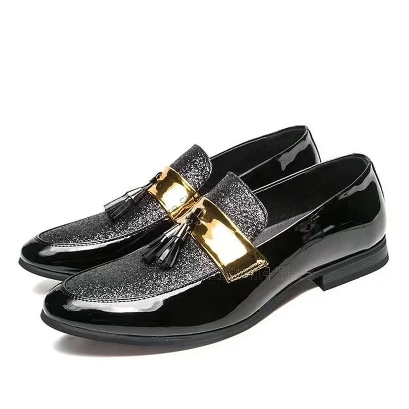

Tassels Decor Black Patent Leather Giltter Loafers Fashion Slip On Men Casual Shoes Luxury Handmade Party Feast Men Dress Shoes