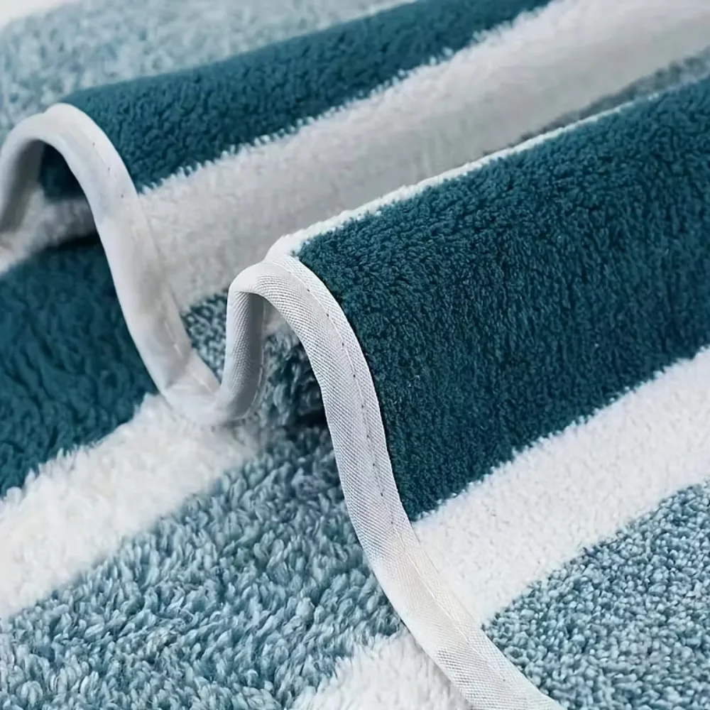 Ultra-Soft Striped Bath Towels 4