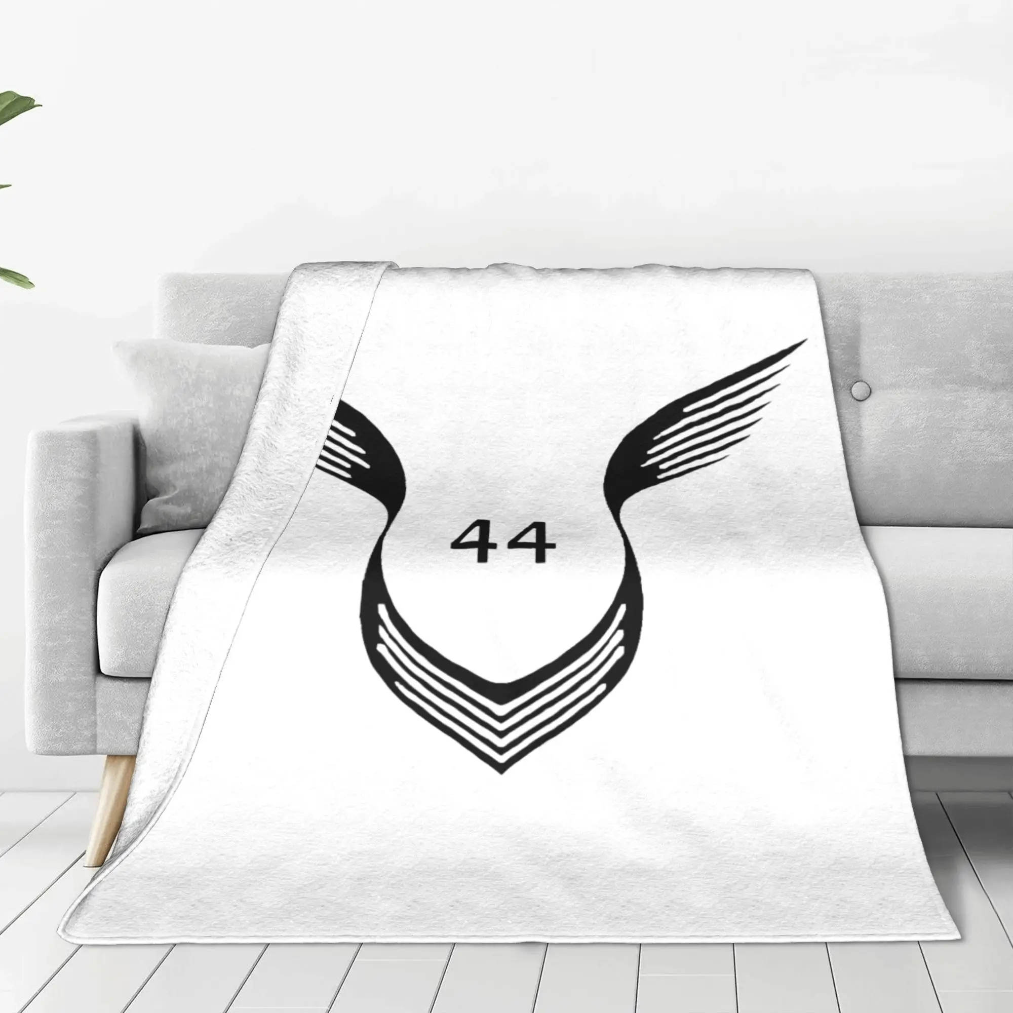 Lewis Hamilton 44 Logo Blankets Portable Fleece Sofa Throw Blanket for Couch Bedding Office Throws Bedspread Quilt