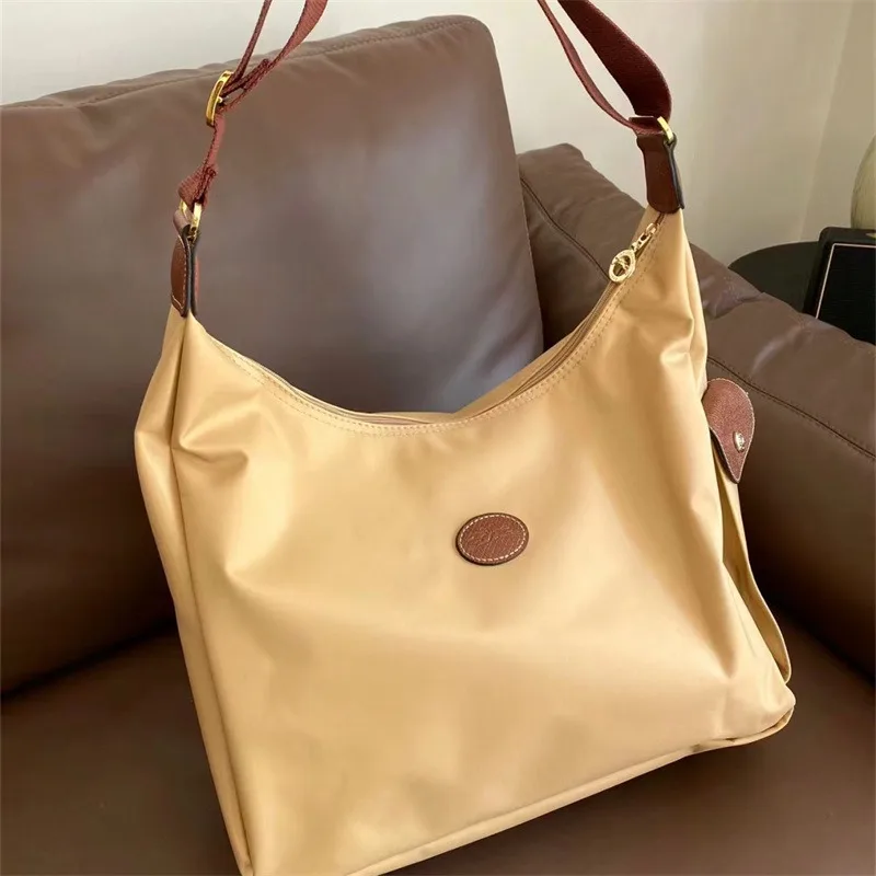 Star-studded identical mailbag for men and women - large capacity computer bag - single shoulder crossbody bag