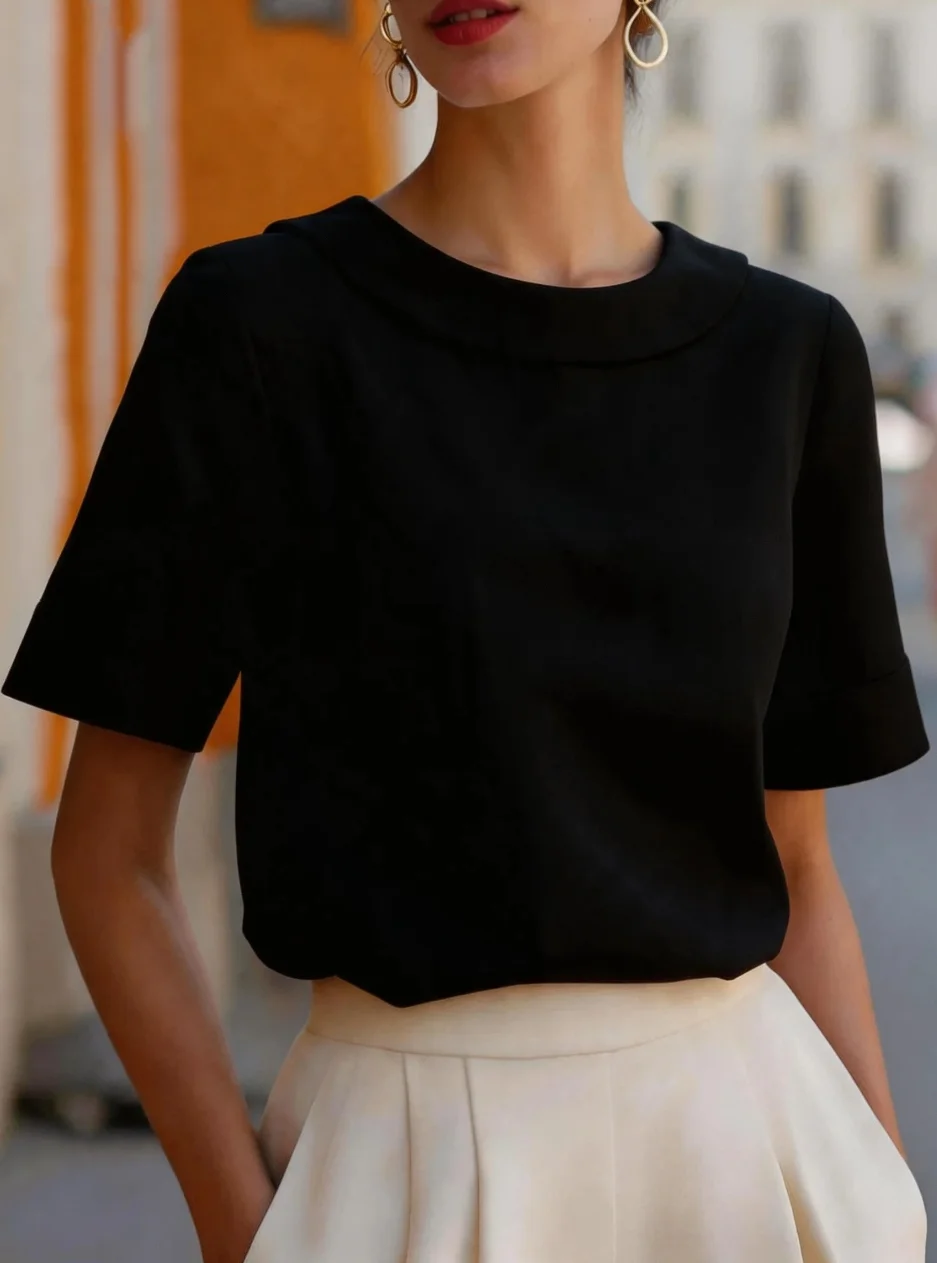Elegante Kurzarmbluse mit abgerundetem Kragen und strukturierter Passform für Damen im Büro oder für formelle Anlässe. – Detail 9