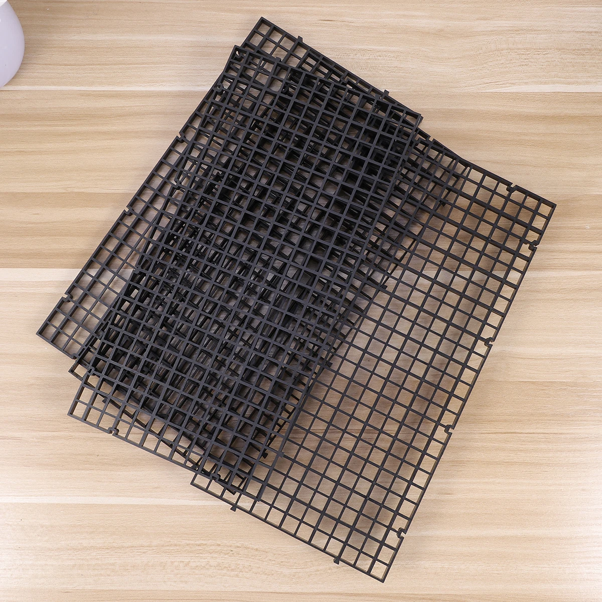 

4 Pcs Fish Tank Bottom Filter Grid Net Isolation Board for Aquarium Segregation Efficient Hatchery Plastic Frame Separates Fish