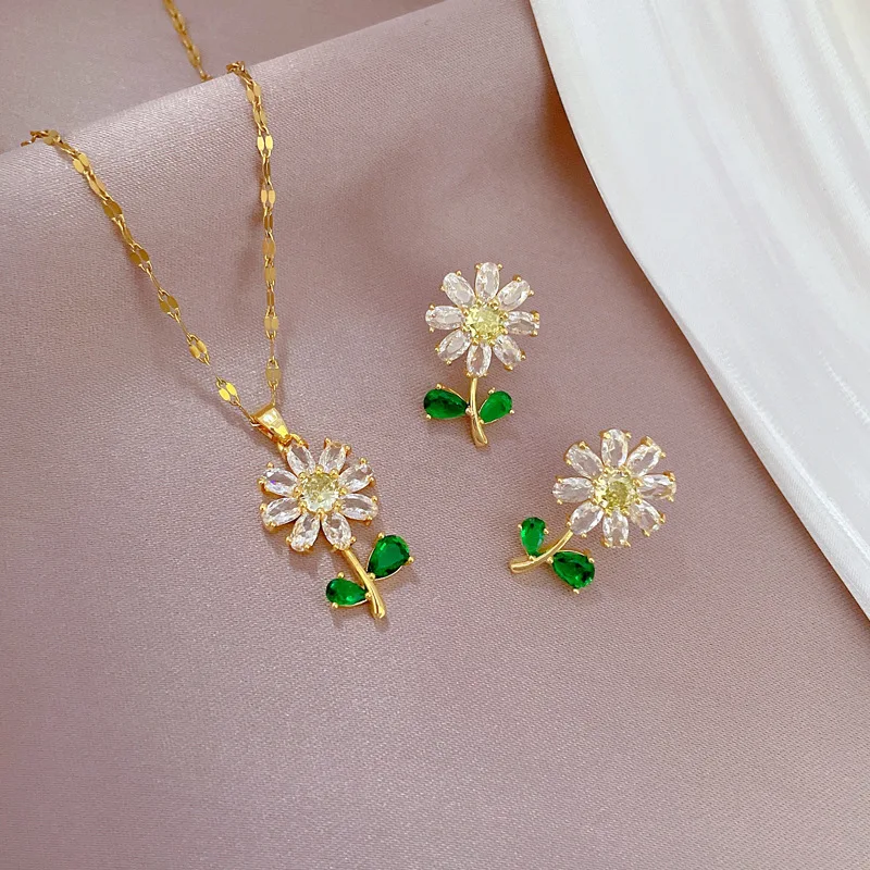 Classic Charming Sunflower Necklace and Earrings Set Light Luxury Micro-Setting Elegant Banquet Jewelry