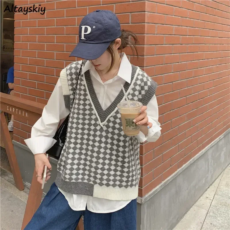 

Plaid Sweater Vests Women V-neck Japanese Style Loose Casual Spring Cozy All-match Students Fashion Harajuku Simple Streetwear