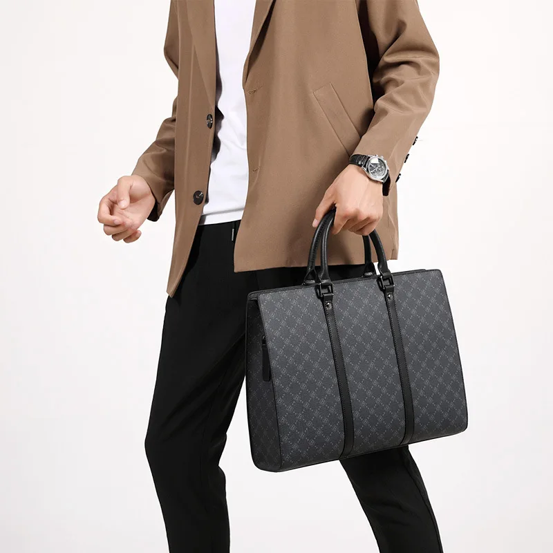 Simple Fashion Briefcase Large Capacity Handbag Business Men's Single Shoulder Crossbody Luxury Man Bag Leathers Brief Case