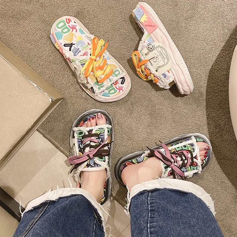 Fashion Design Summer Women Graffiti Slippers Platform Shoes Mules Flip Flops Street Sandals Clogs Flat Casual Shoes for Female