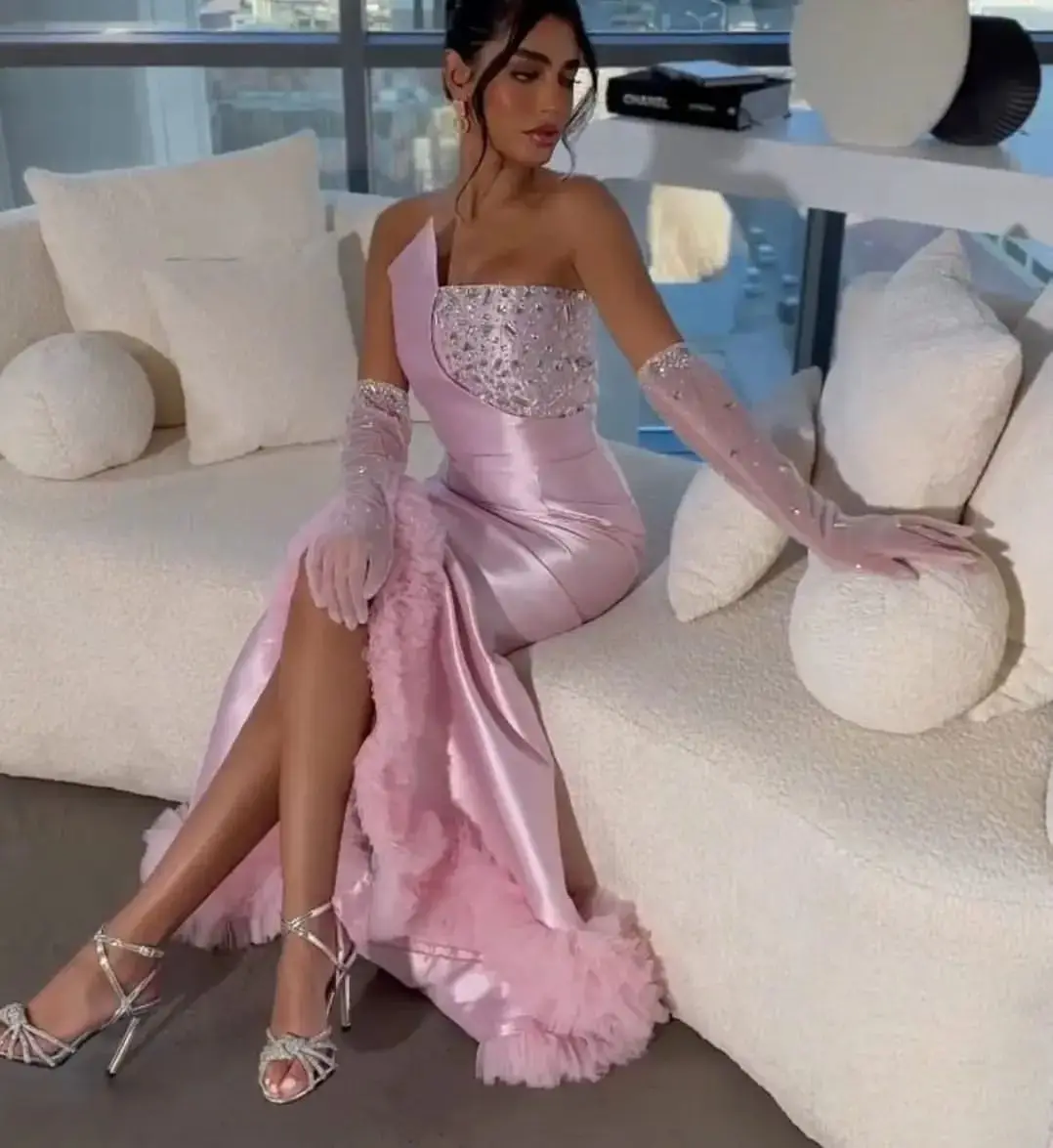 

Exquisite Sleeveless Prom Dresses Pleated Satin Crystal Evening Dress Sexy Floor-Length With Gloves Wedding Party Gowns