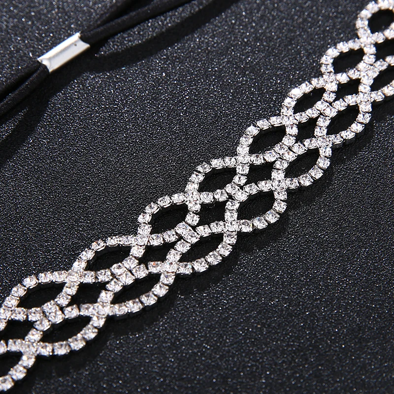 Volldiamant-Haarband mit Krallenkette, klassisches Stretch-Stirnband für Damen und Mädchen, Party-Tiara der Königin, Schmuckzubehör – Detail 9