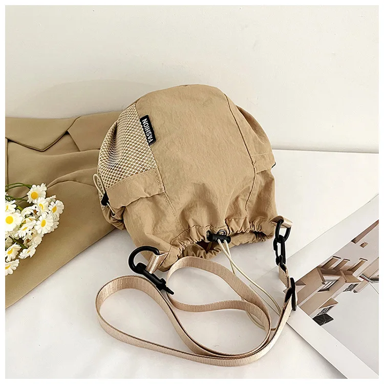 2026 Frühling Nylon Casual Umhängetasche für Damen, Modische Kordelzug-Beuteltasche, Vielseitige Handytasche für Unterwegs – Detail 15