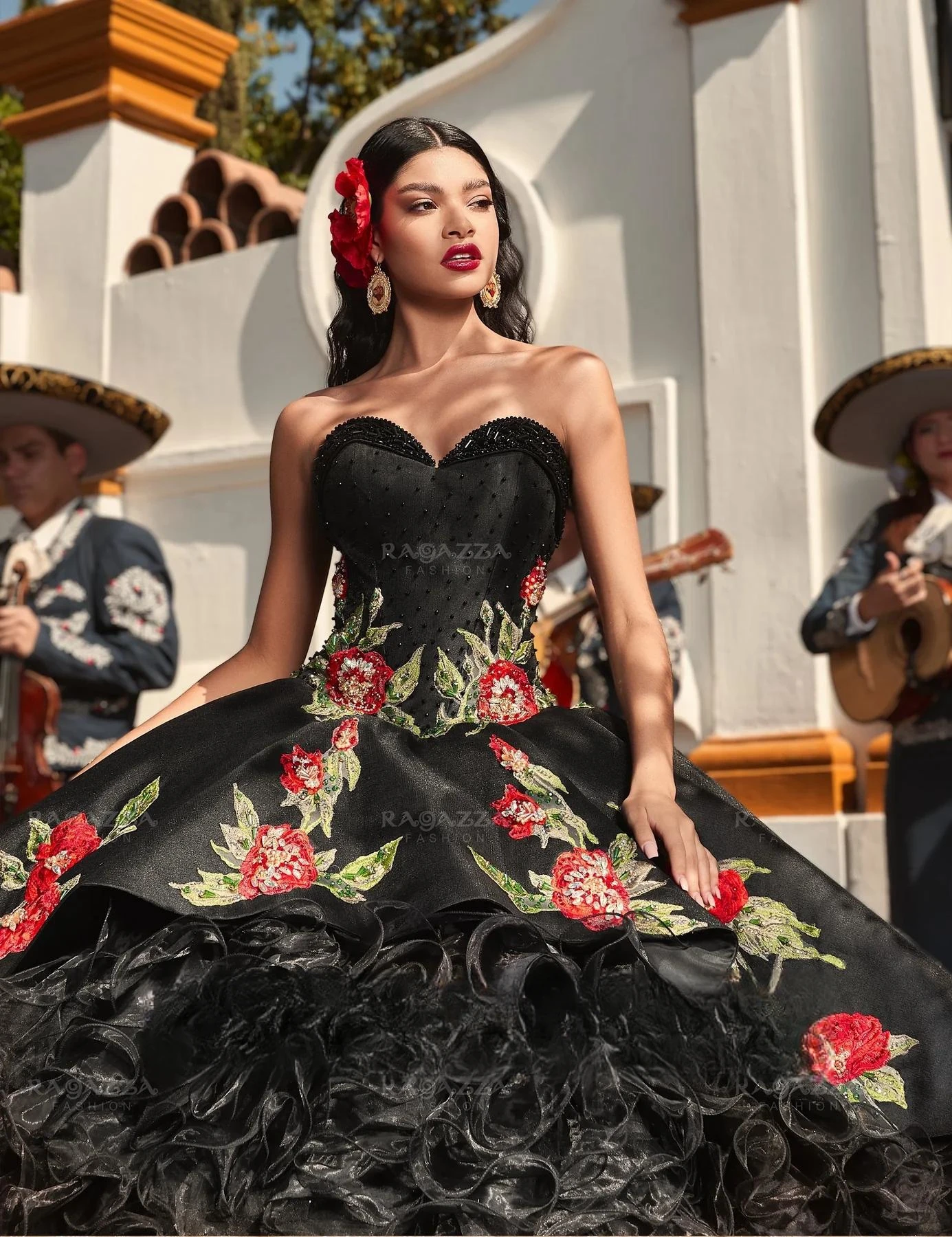 Black Charro Quinceanera Dresses Ball Gown Sweetheart Organza Appliques Pearls Puffy Mexican Sweet 16 Dresses 15 Anos Customized