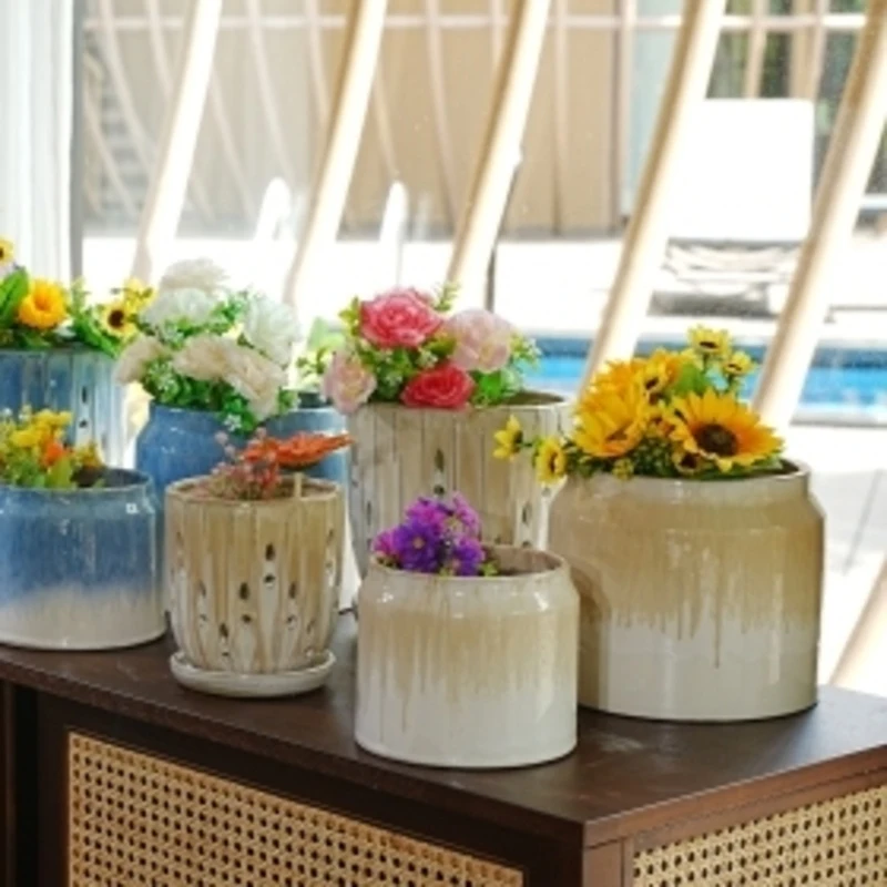 

Flowerpot Sleek Striped Design Premium Reinforced Ceramic Versatile & Stylish Modern Minimalist Style Frost-resistant