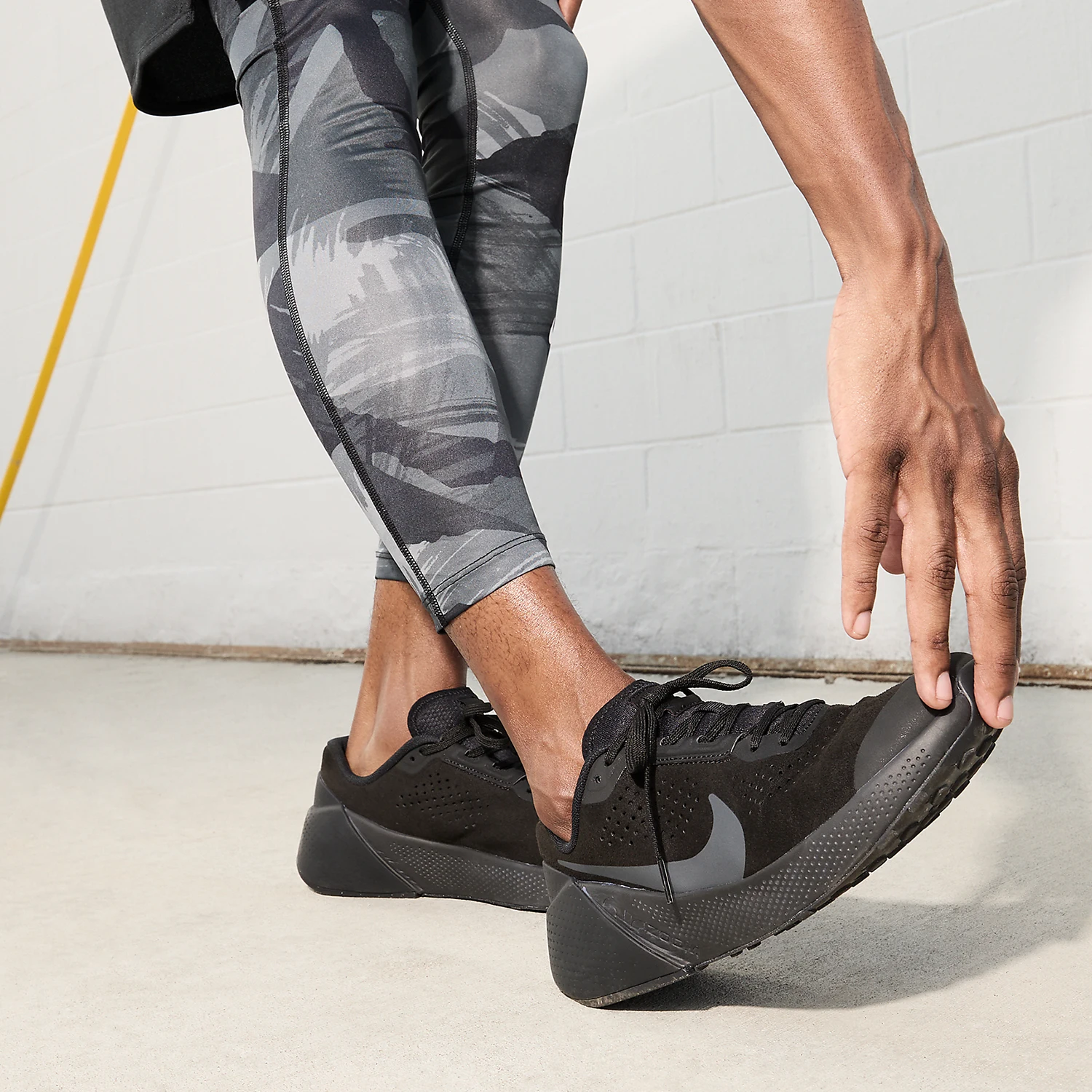 

Nike genuine Autumn New Men's Cushioned Cross-Training Shoes DX9016-001