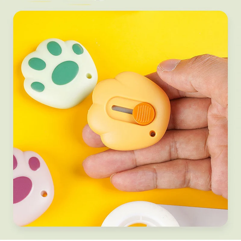 Cute Mini Cat Claw Art Knife Portable Unboxing Cut Paper Utility strumenti per coltelli fatti a mano cancelleria Kawaii forniture per ufficio scolastico