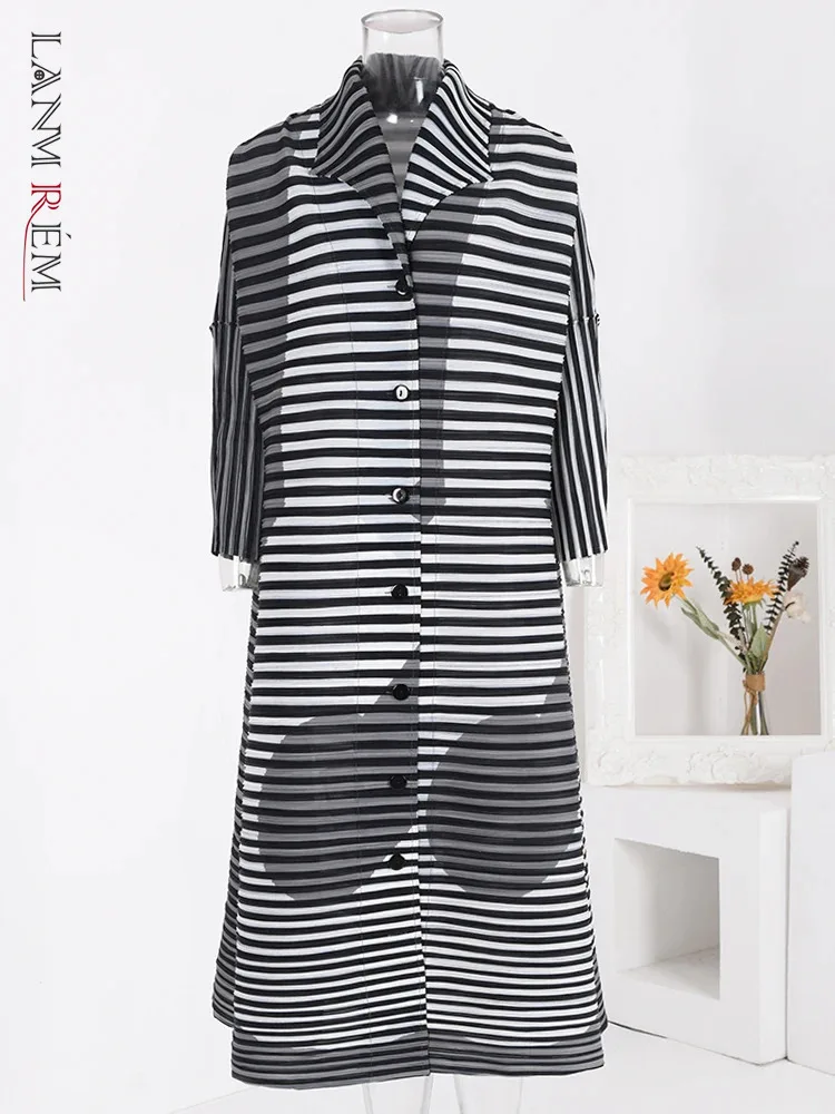 

LANMREM Fashion Striped Print Pleated Dress Women Lapel Single Breasted Contrast Color Loose Dresses 2024 New Clothing 2L2227