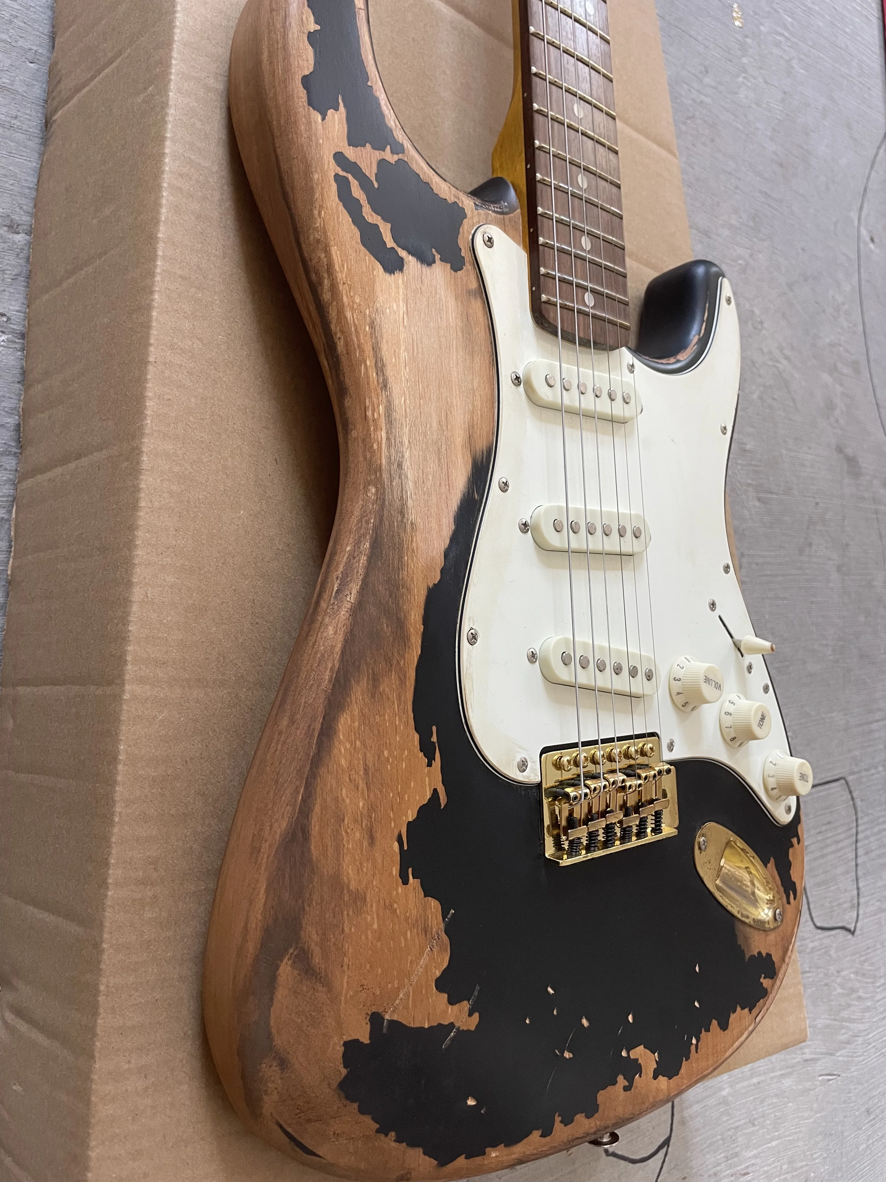 John Mayer The Black One Electric Guitar: Real-World Insights from