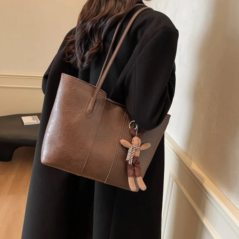 

Premium Women's Messenger Bag Made Of Mink-Print Leather Boasting Scotland Vintage Neat Spacious Daily Style