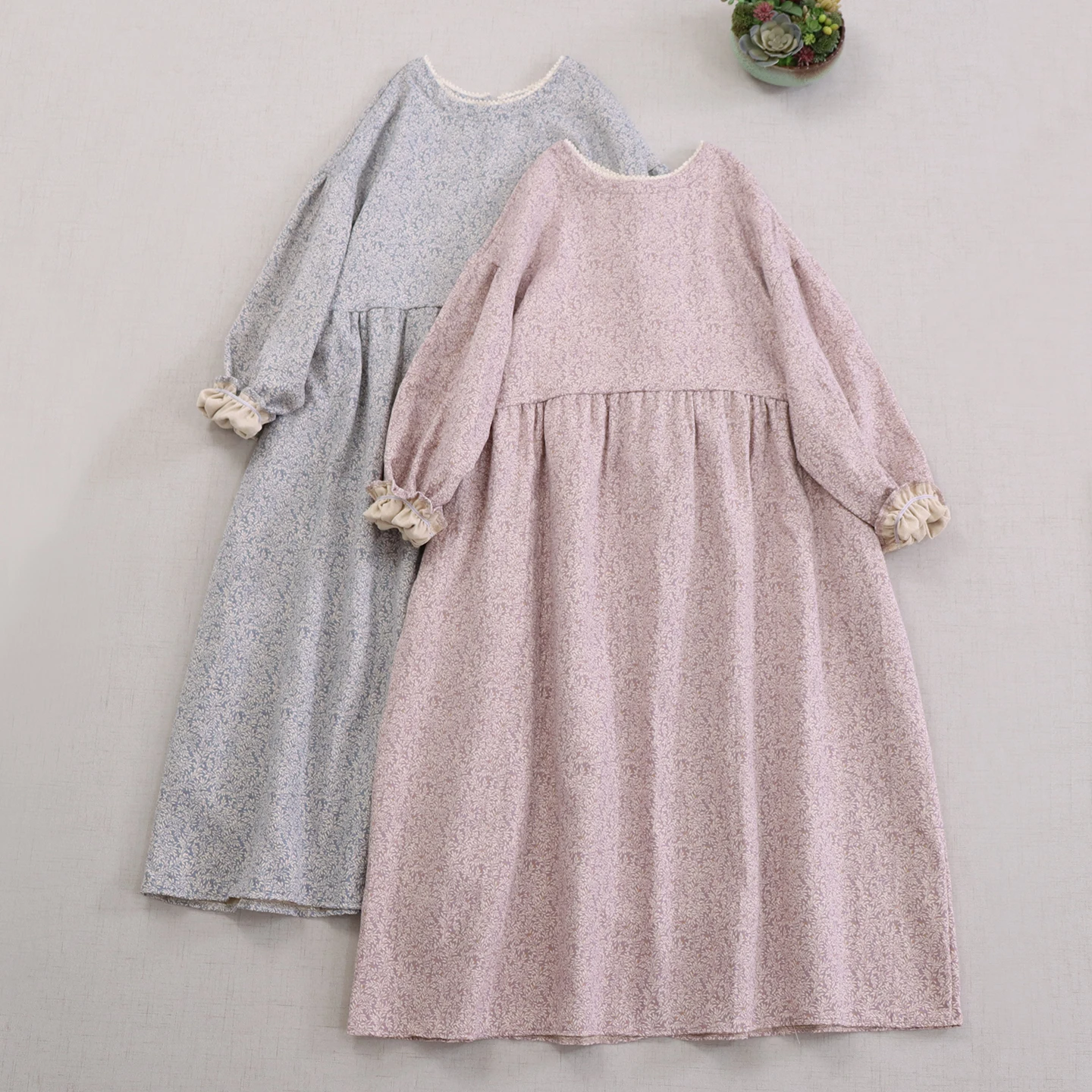 Abito a trapezio in cotone stampato floreale vintage giapponese Mori Girl Abito longuette retrò allentato casual autunno o-collo a maniche lunghe